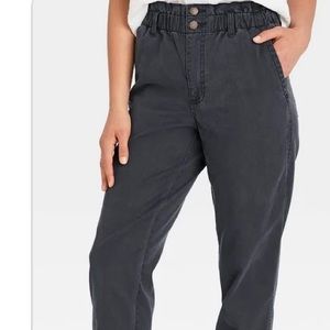 Women’s high rise black/gray tapered pants universal thread